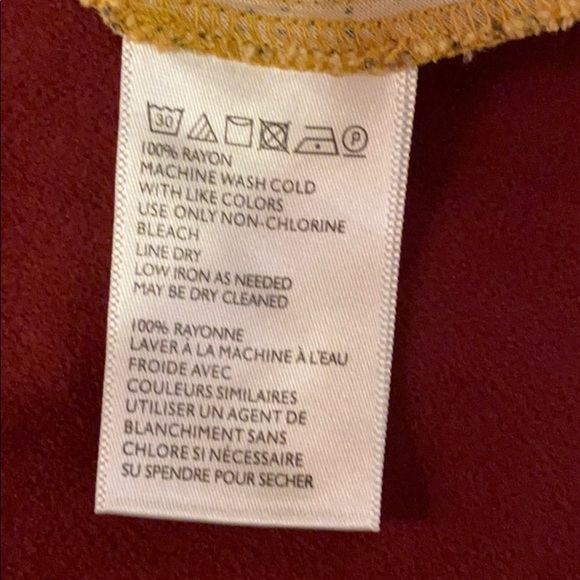 Urban Outfitters cute yellow gold & black top XS​ - Picture 15 of 16